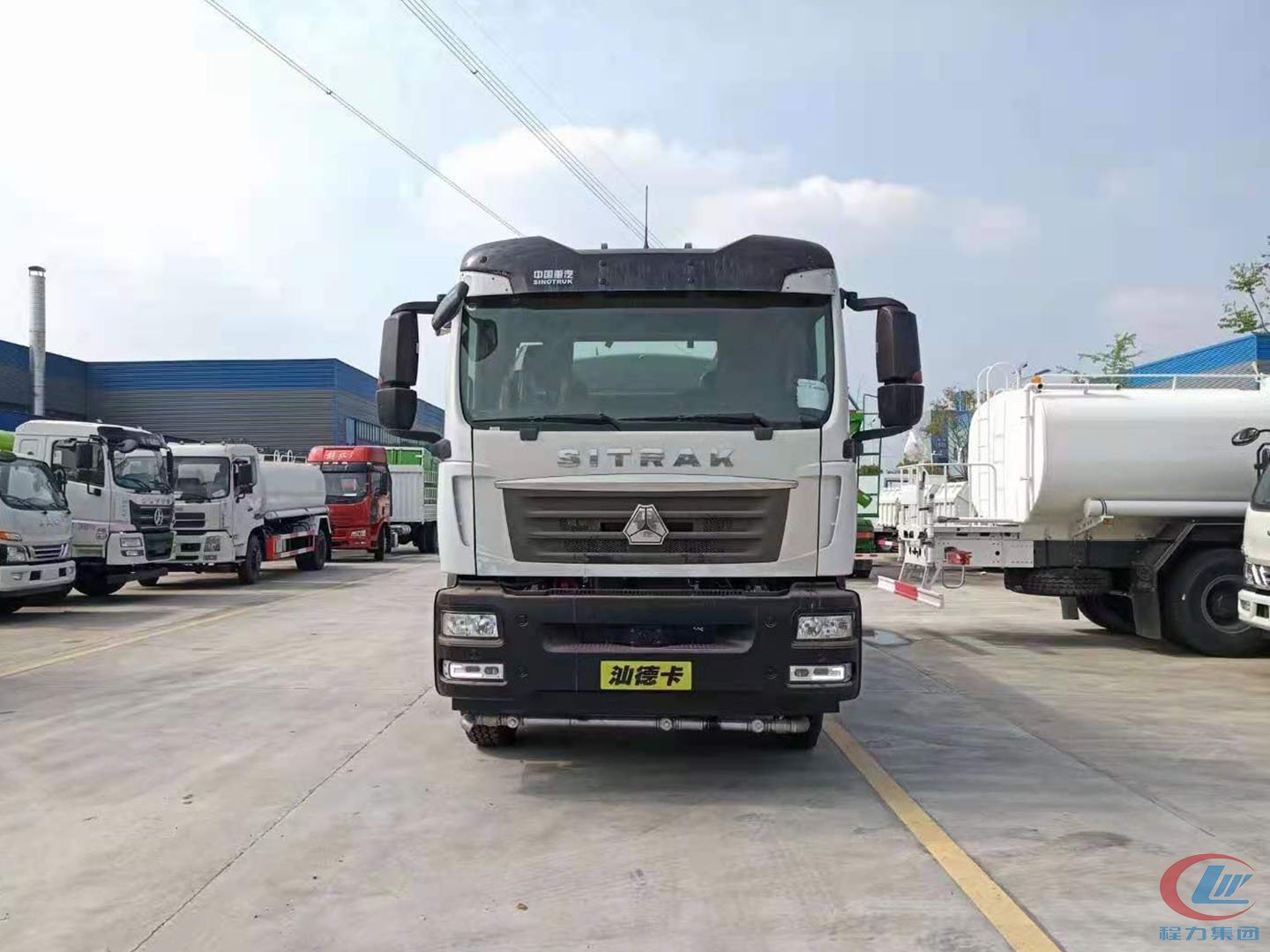 mg不朽情缘官网牌国六重汽汕德卡单桥洒水车