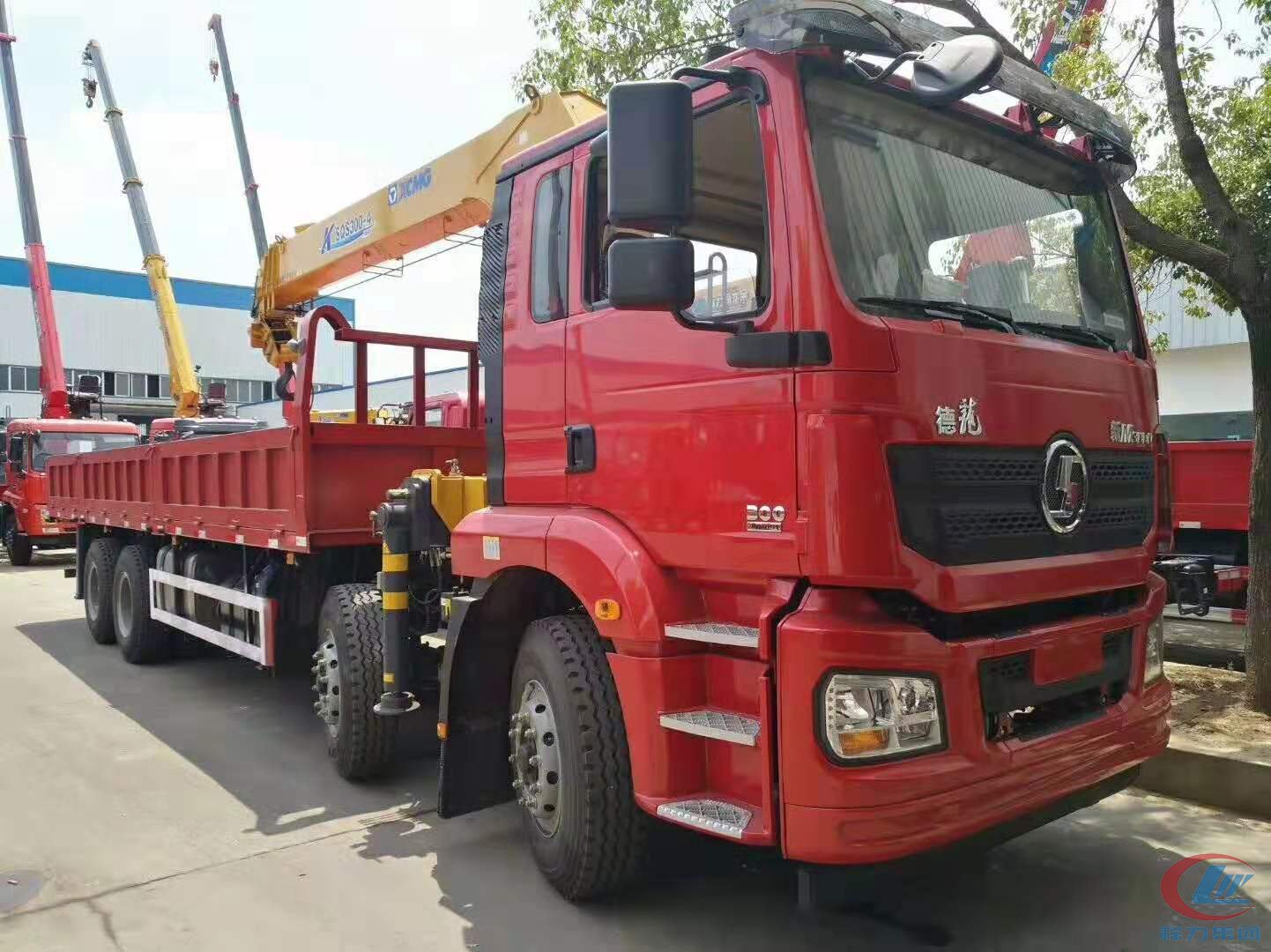 湖北mg不朽情缘官网陕汽8吨随车吊高清图