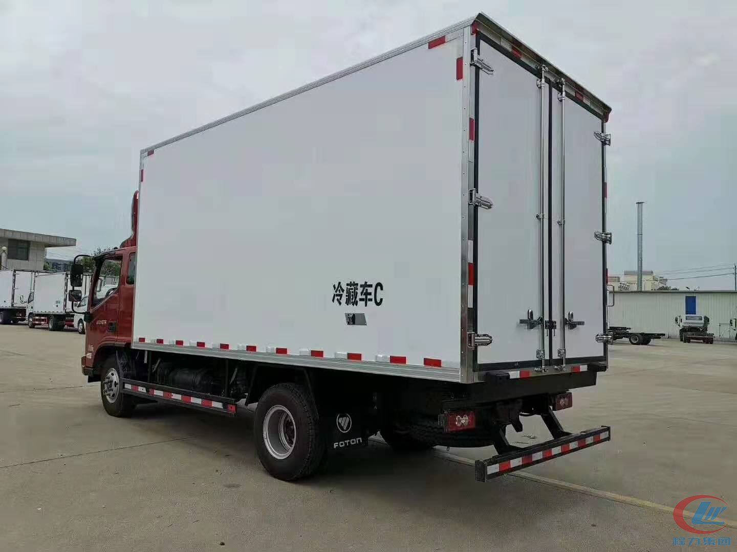 mg不朽情缘官网福田奥铃冷藏车（厢长6米）侧面图
