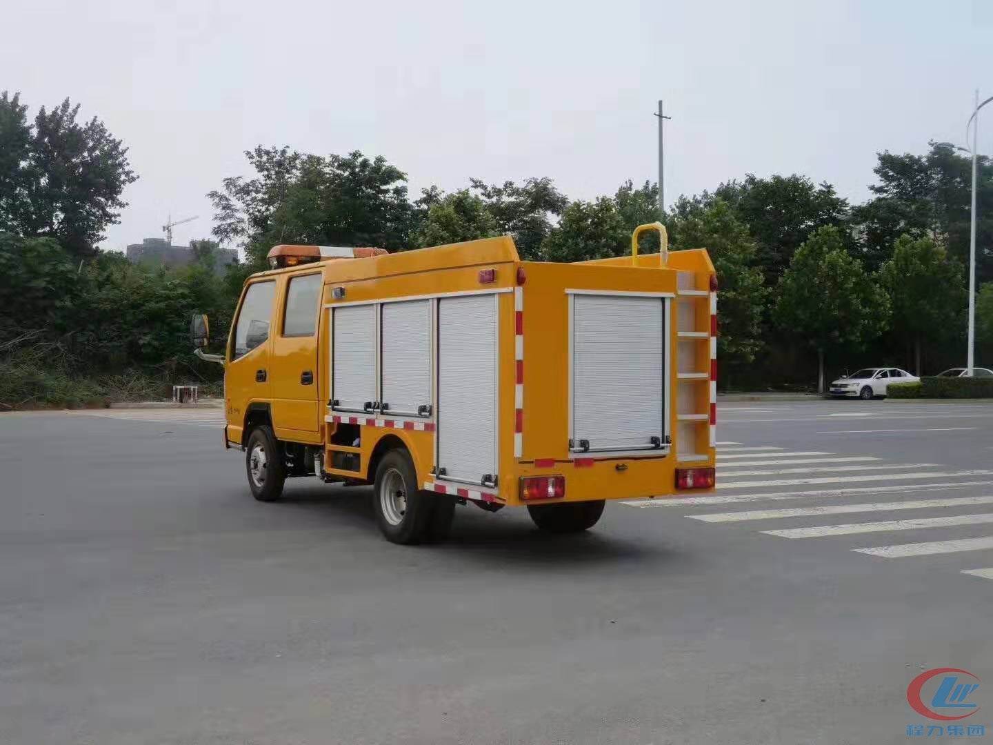 凯马双排抢险车，凯马救险车