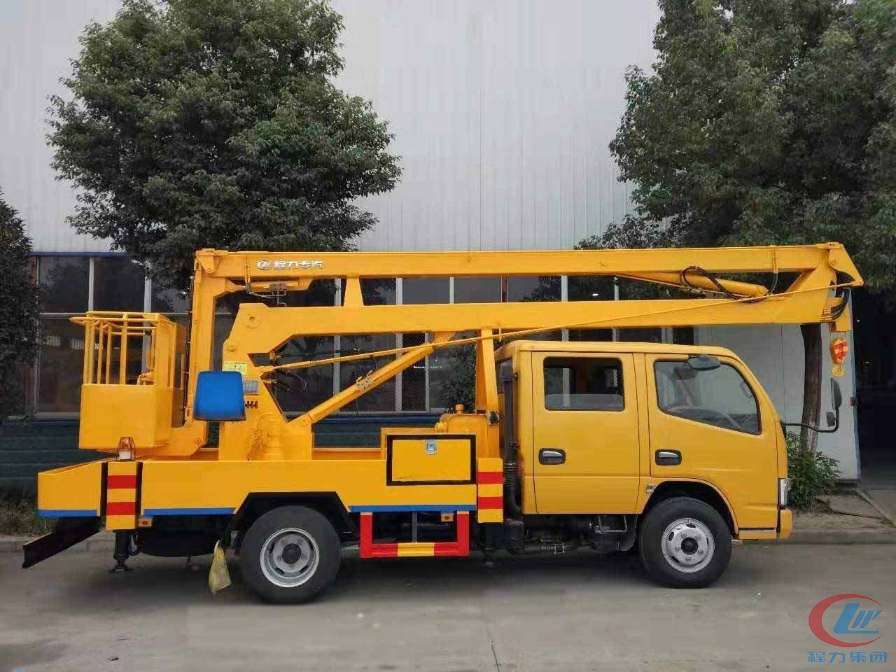 mg不朽情缘官网集团东风14米高空作业车侧面图