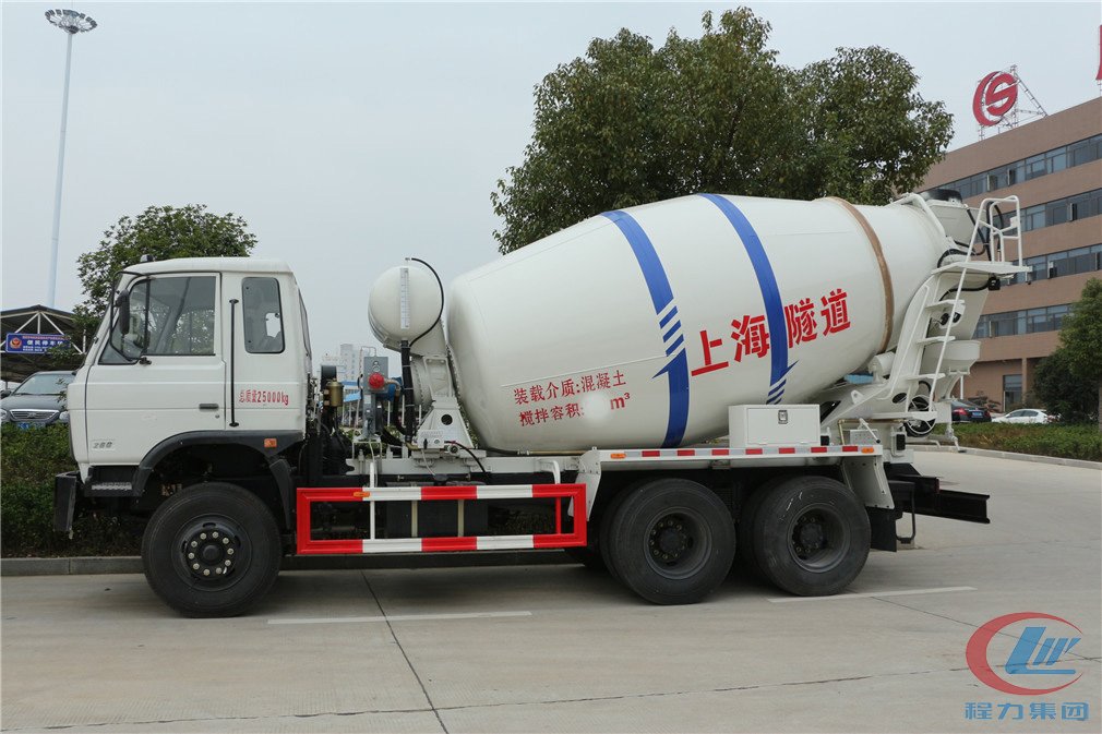 湖北mg不朽情缘官网东风153搅拌车侧面图