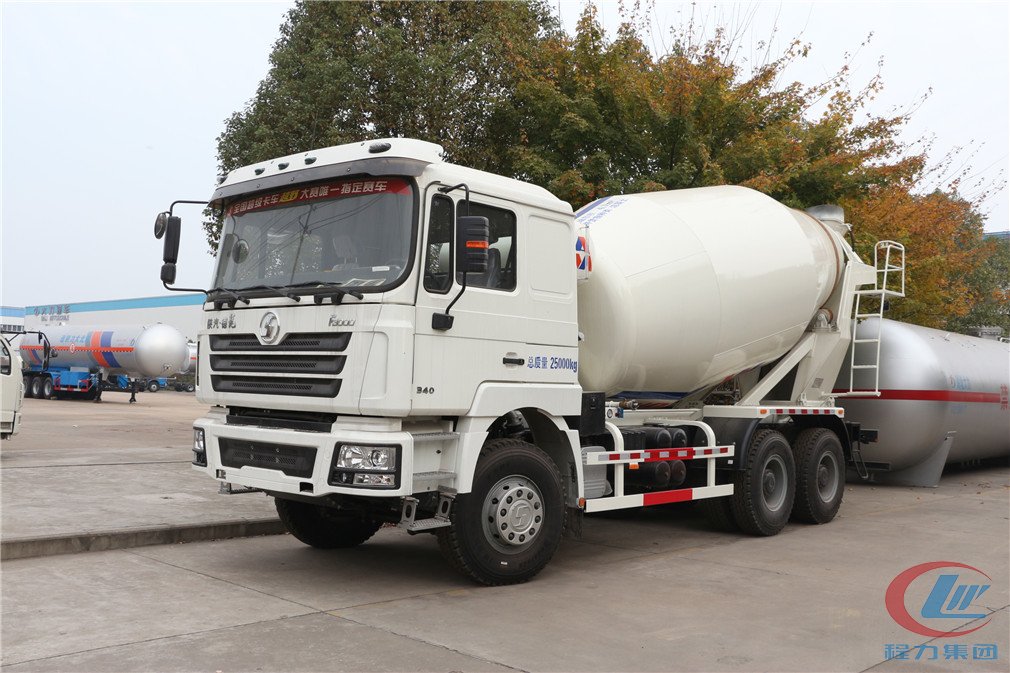 mg不朽情缘官网陕汽德龙搅拌车侧面图