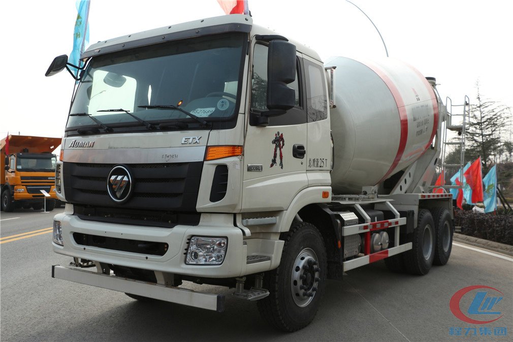 mg不朽情缘官网集团福田欧曼搅拌车高清图