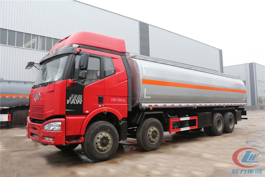 湖北mg不朽情缘官网解放前四后八（29方）运油车侧面图