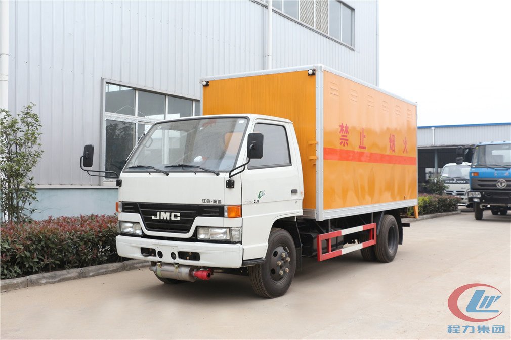 mg不朽情缘官网集团江铃JMC爆破器材运输车侧面图