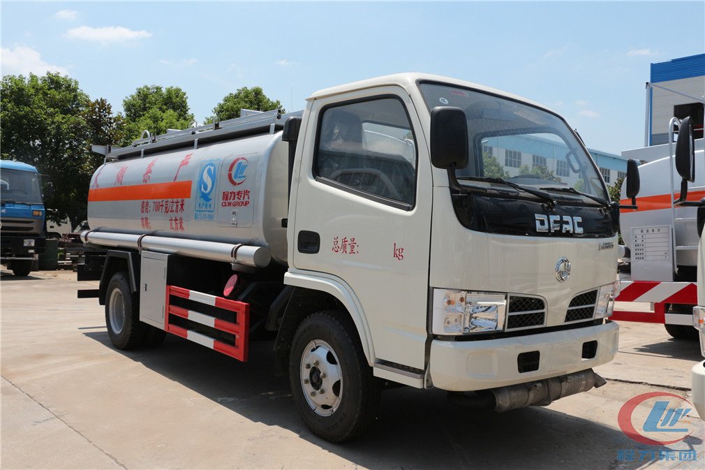 mg不朽情缘官网东风小多利卡(5方)加油车高清车