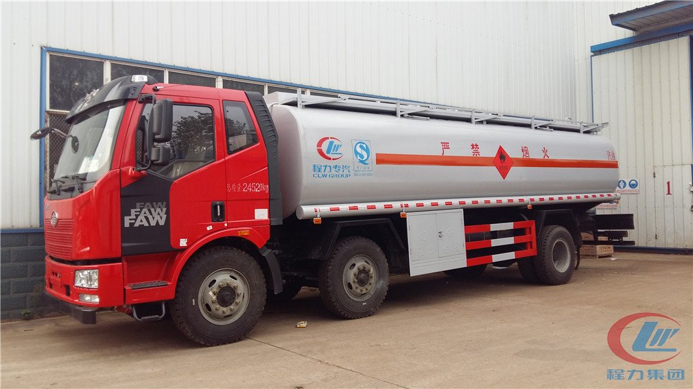 湖北mg不朽情缘官网解放小三轴(19.5/23方)加油车侧面图