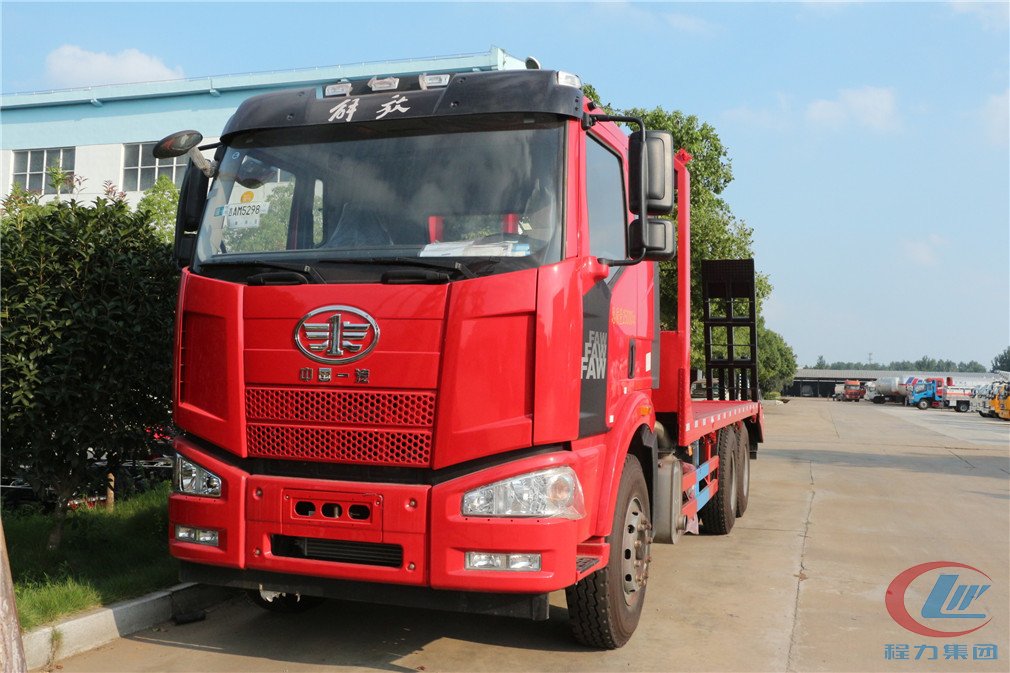 湖北mg不朽情缘官网解放后八轮平板运输车正面图