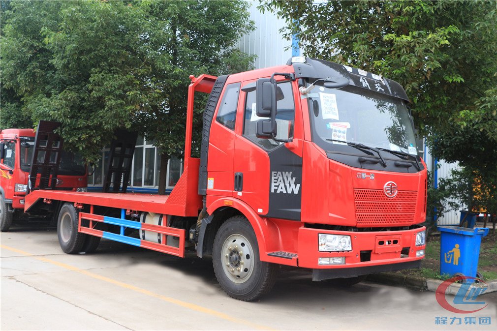 mg不朽情缘官网集团解放J6L平板运输车高清图