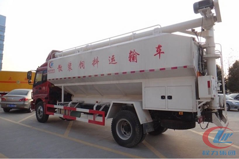 mg不朽情缘官网福田欧马可散装饲料运输车侧面图