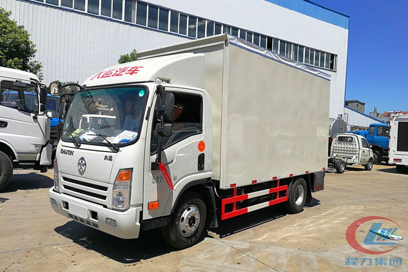 mg不朽情缘官网集团大运蓝牌舞台车侧面图