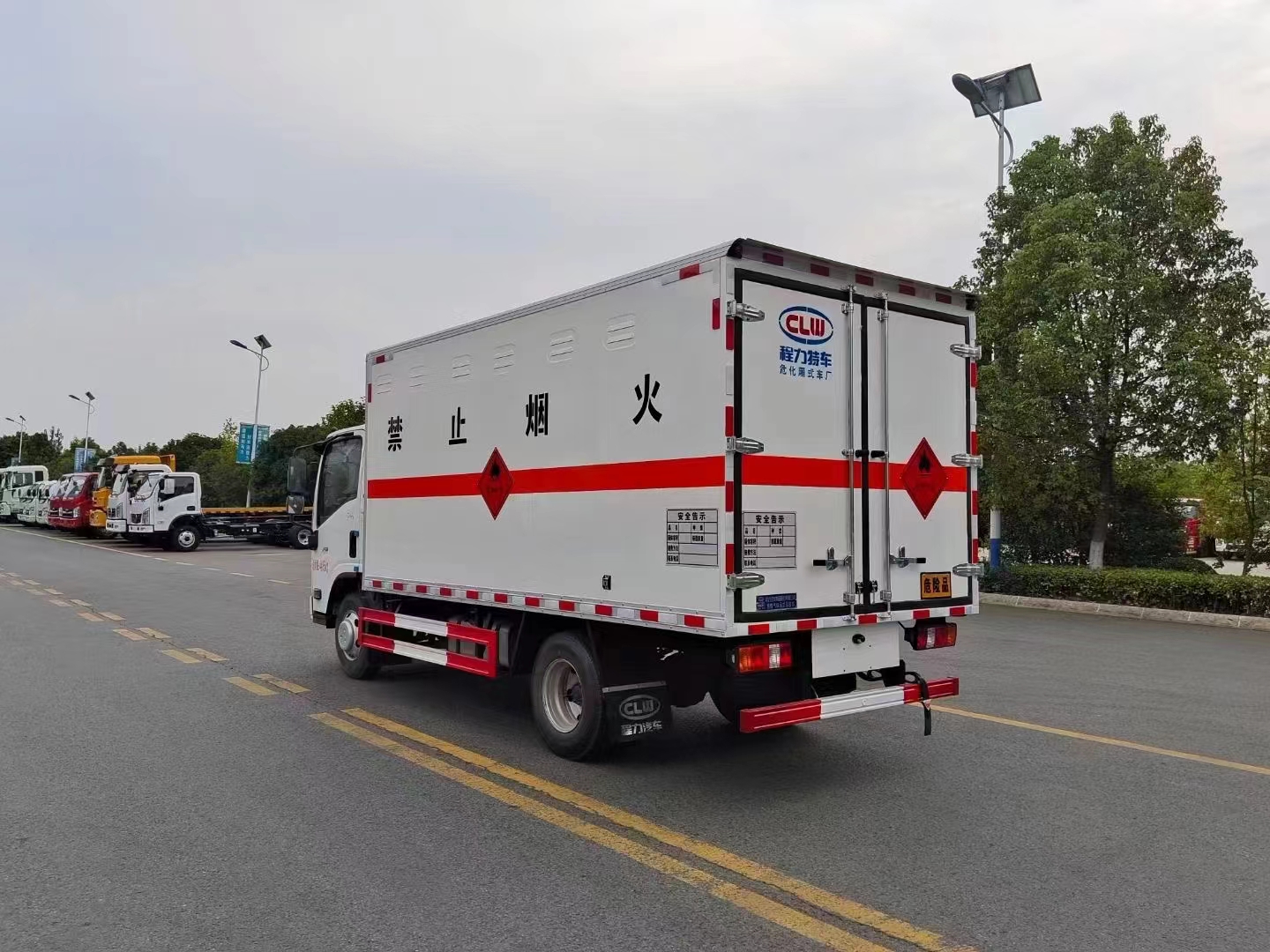 mg不朽情缘官网集团专用车系列五十铃爆破器材运输车