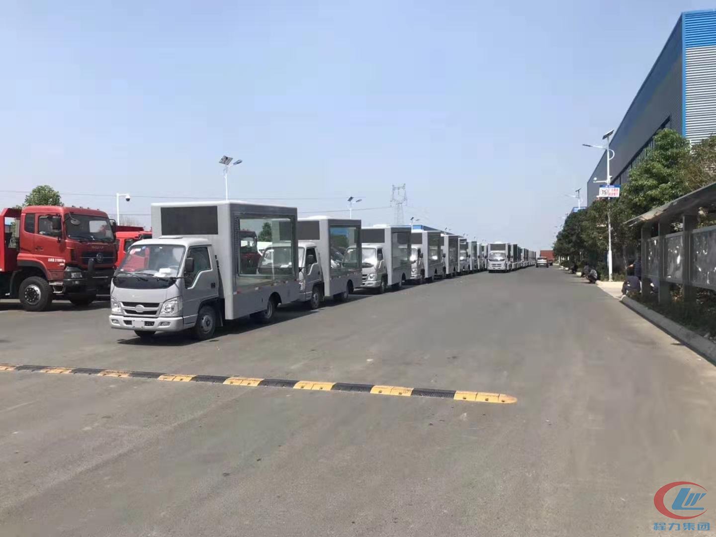 mg不朽情缘官网专汽广告车出口非洲国家