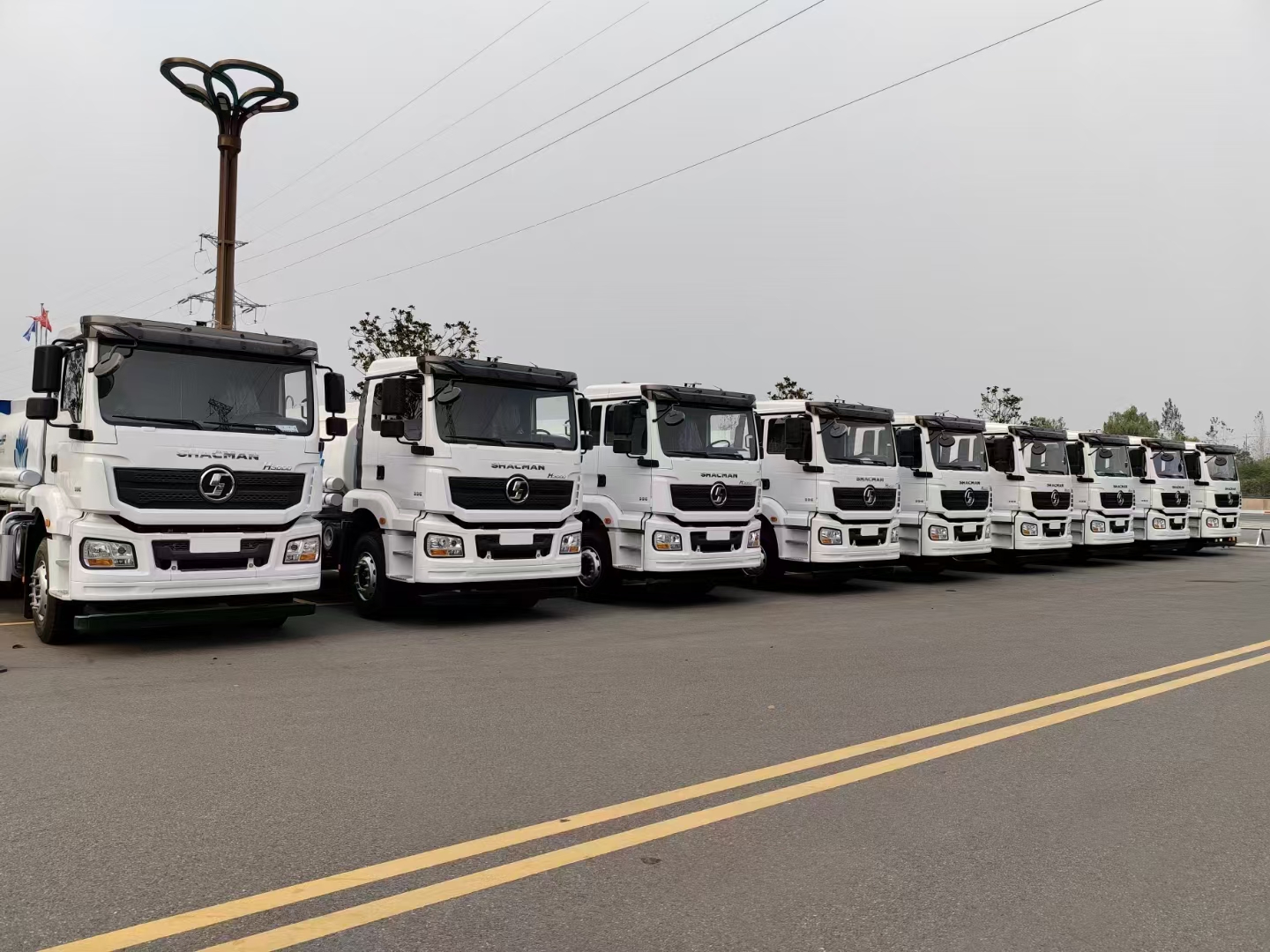 mg不朽情缘官网汽车集团陕汽德龙洒水车批量订单